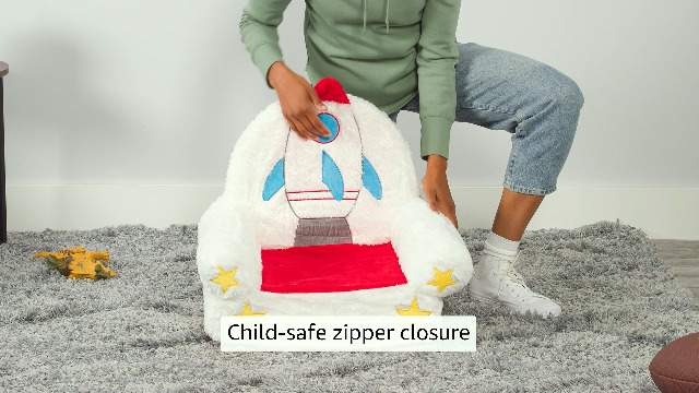 Amazon.com: Amazon Basics Children's Plush Toddler Chair for